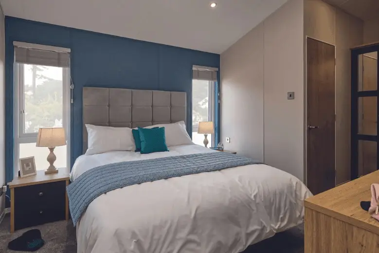 New_Holland_master_bedroom_799x544_fe22f1af40